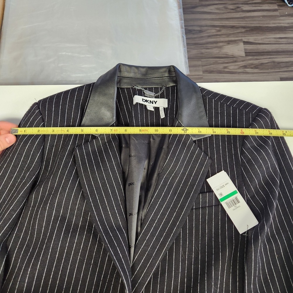 DKNY‎ Pinstriped Cape Jacket Button Closure Collared Black Womens Size L NWT - Picture 10 of 12
